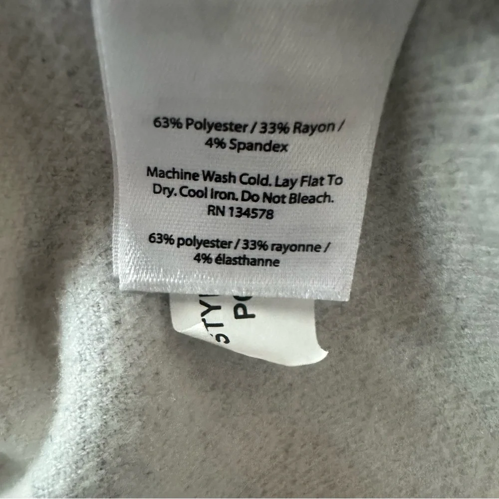 Vineyard Vines Blue and Cream Buffalo Plaid Tunic Top, Size M, MSRP $128 - Picture 6 of 6